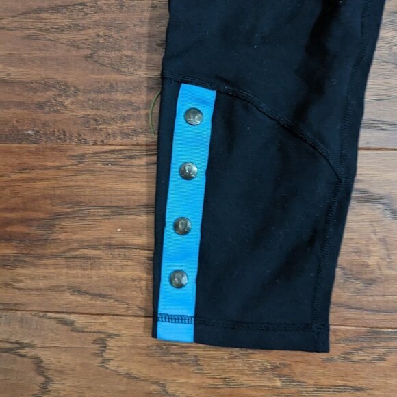 Lululemon Vintage Snap Me Up Luon Crops Crop Pants 6 - Picture 5 of 10